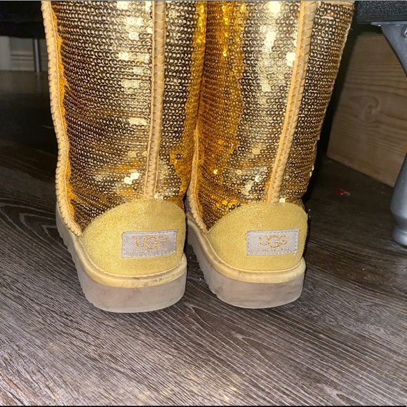 Sequin Glitter UGGS - Picture 2 of 4